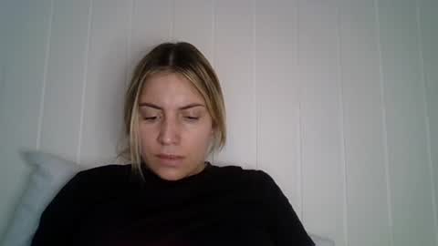 Sweet  alana online show from October 28, 2025, 9:28 pm