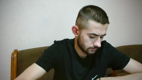 Snapshot of sweet__daddy8 chatting on December 9, 2024, 6:14 pm BredEmiliya online show from December 9, 2024, 6:14 pm