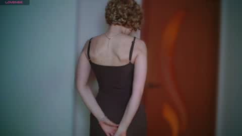 Snapshot of sweet__daddy8 chatting on December 18, 2024, 8:25 pm BredEmiliya online show from December 18, 2024, 8:25 pm