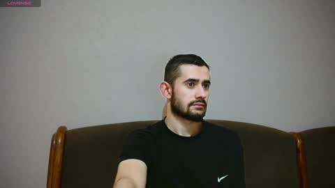 Snapshot of sweet__daddy8 chatting on December 21, 2024, 10:30 pm BredEmiliya online show from December 21, 2024, 10:30 pm