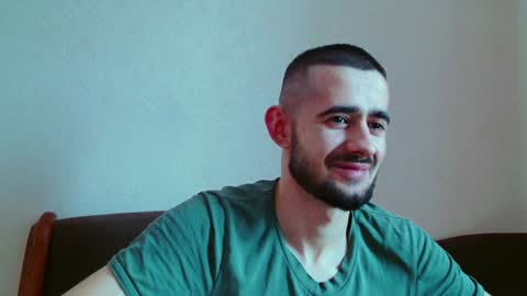 Snapshot of sweet__daddy8 chatting on January 1, 2025, 8:02 am BredEmiliya online show from January 1, 2025, 8:02 am