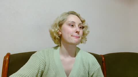 Snapshot of sweet__daddy8 chatting on February 6, 2025, 11:48 pm BredEmiliya online show from February 6, 2025, 11:48 pm