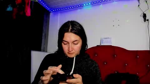 sweet__suck69bitch online show from March 12, 2025, 5:13 am