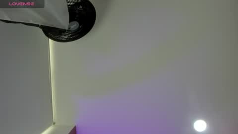 Vanessa online show from June 8, 2026, 7:36 pm