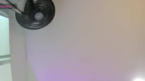 Vanessa online show from July 5, 2026, 11:01 pm