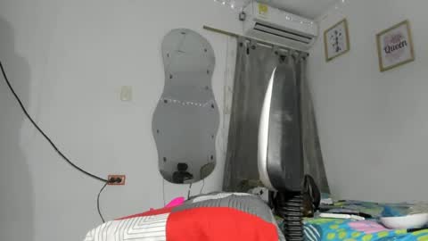 Snapshot of sweet_angelicaxxx chatting on July 4, 2026, 8:31 am sweet_angelicaxxx online show from July 4, 2026, 8:31 am
