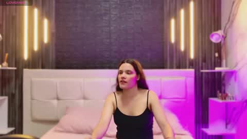 Violet  online show from February 28, 2026, 10:38 am