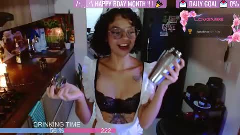 Snapshot of sweet_bluee chatting on July 4, 2026, 11:11 pm Tutti online show from July 4, 2026, 11:11 pm