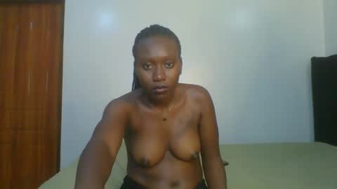 Camila online show from October 20, 2025, 1:11 pm