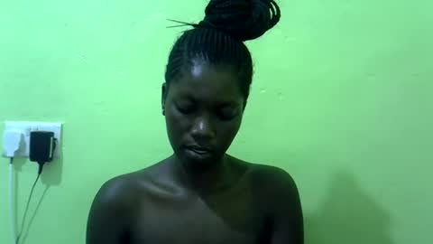 sweet_cherie1 online show from February 16, 2026, 2:02 pm