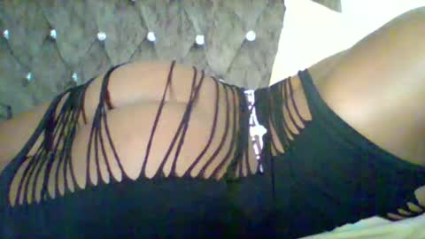 sweet_cherry007 online show from October 8, 2025, 7:11 pm