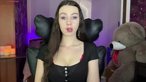 Sweet Cherry online show from May 24, 2026, 10:42 am