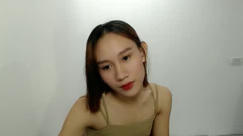sweet_crissa4007 online show from February 9, 2026, 9:24 am