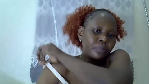 sweet_dori33 online show from June 15, 2026, 9:28 pm