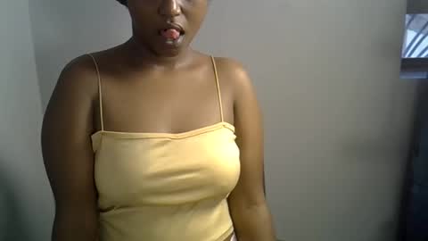 sweet_ebony001 online show from March 24, 2026, 3:17 pm