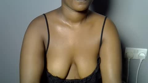 sweet_ebony001 online show from March 26, 2026, 12:22 pm