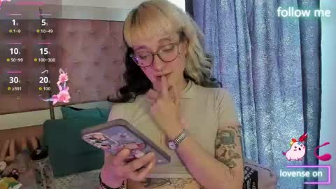  emmili  online show from June 3, 2026, 2:33 pm