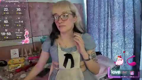  emmili  online show from June 12, 2026, 4:17 pm