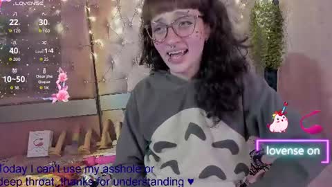 emmili  online show from July 28, 2026, 3:43 pm
