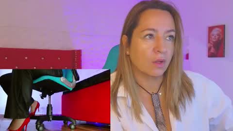 Sweet Evans online show from October 19, 2025, 2:56 am