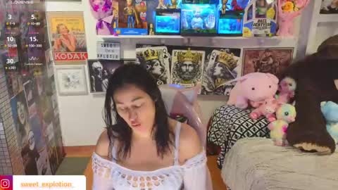 Snapshot of sweet_explotion chatting on May 25, 2026, 3:34 am sweet thani online show from May 25, 2026, 3:34 am