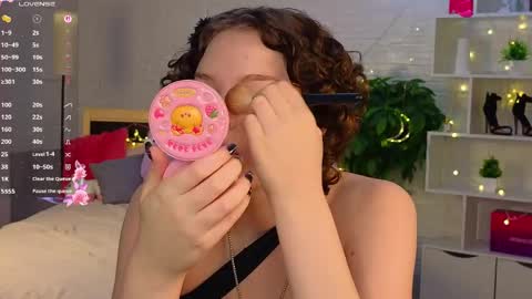 Snapshot of sweet_ferret chatting on May 3, 2026, 3:23 am Amely online show from May 3, 2026, 3:23 am