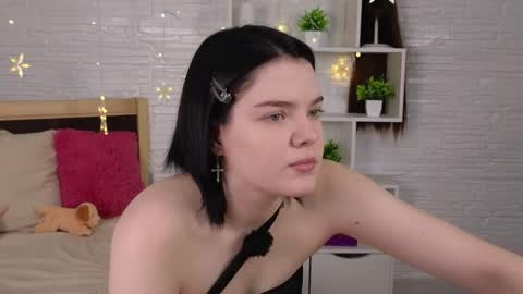 Snapshot of sweet_ferret chatting on May 30, 2026, 3:36 am Amely online show from May 30, 2026, 3:36 am