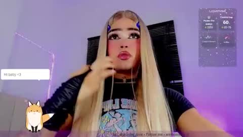 Snapshot of sweet_goddess23 chatting on May 27, 2026, 10:34 am sweet_goddess23 online show from May 27, 2026, 10:34 am