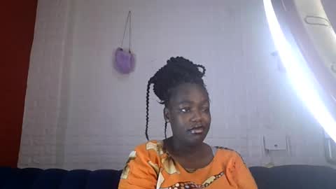 sweet_hennessey online show from May 11, 2026, 4:04 pm
