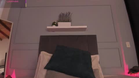 sweet_janne online show from November 9, 2025, 7:12 pm