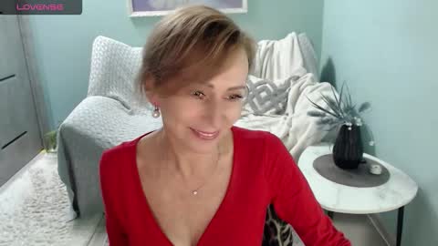 Snapshot of sweet_kitty5 chatting on September 18, 2025, 4:47 am Helen online show from September 18, 2025, 4:47 am
