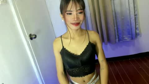 sweet_kyliexx online show from June 12, 2026, 6:01 am