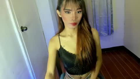 sweet_kyliexx online show from June 13, 2026, 6:00 am
