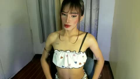 sweet_kyliexx online show from June 14, 2026, 5:42 am