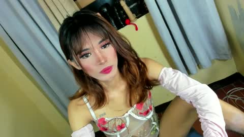sweet_kyliexx online show from July 1, 2026, 1:18 am