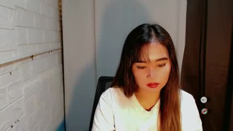 Snapshot of sweet_laika chatting on December 15, 2024, 8:58 pm LAIKA online show from December 15, 2024, 8:58 pm