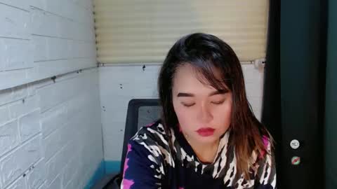 Snapshot of sweet_laika chatting on January 18, 2025, 2:58 am LAIKA online show from January 18, 2025, 2:58 am