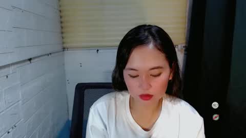 Snapshot of sweet_laika chatting on February 2, 2025, 3:10 am LAIKA online show from February 2, 2025, 3:10 am