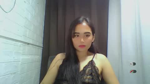 Snapshot of sweet_laika chatting on October 4, 2025, 4:21 am LAIKA online show from October 4, 2025, 4:21 am