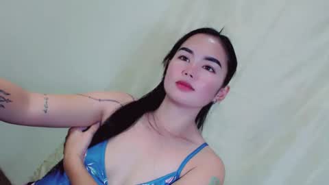 Snapshot of sweet_laika chatting on November 13, 2025, 12:53 am LAIKA online show from November 13, 2025, 12:53 am