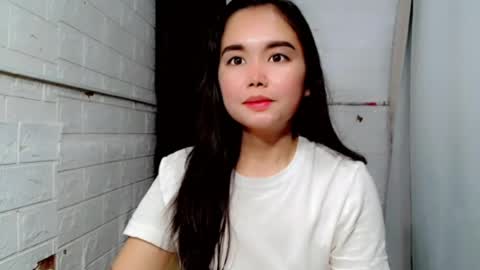 LAIKA online show from July 15, 2026, 3:23 am