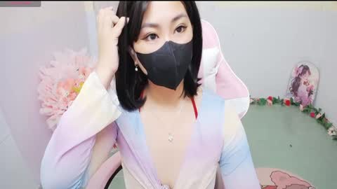 Snapshot of sweet_lily0 chatting on May 7, 2026, 12:27 am Lily online show from May 7, 2026, 12:27 am