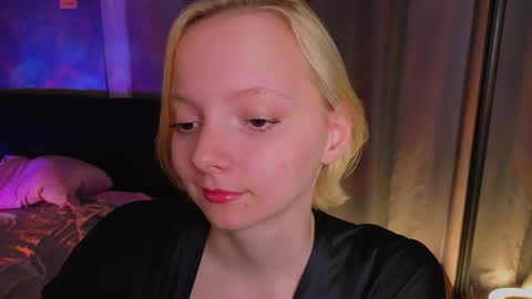 Snapshot of sweet_lynx chatting on May 23, 2026, 5:28 pm Lana online show from May 23, 2026, 5:28 pm