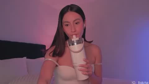 Snapshot of sweet_mara_cat chatting on July 1, 2026, 8:19 pm Mor online show from July 1, 2026, 8:19 pm