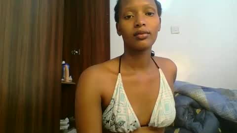 Snapshot of sweet_melod chatting on February 1, 2026, 1:09 pm Linda online show from February 1, 2026, 1:09 pm