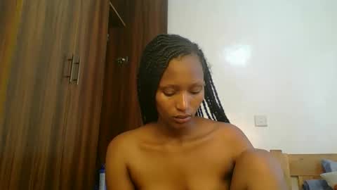 Snapshot of sweet_melod chatting on March 2, 2026, 12:23 pm Linda online show from March 2, 2026, 12:23 pm