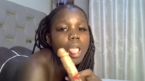 Snapshot of sweet_melodiyy chatting on March 27, 2026, 7:13 pm sweet_melodiyy online show from March 27, 2026, 7:13 pm