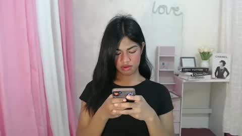 Melon online show from December 9, 2024, 4:26 pm