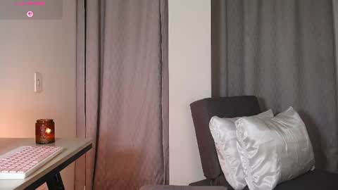 Snapshot of sweet_mia80 chatting on June 21, 2026, 7:22 am MIA online show from June 21, 2026, 7:22 am