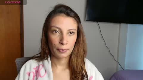 sweet_moon_v_ online show from May 1, 2026, 9:52 pm